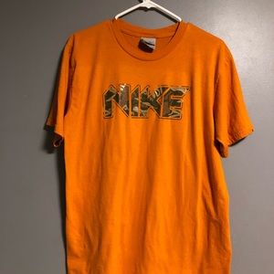 Nike shirt ✳️
